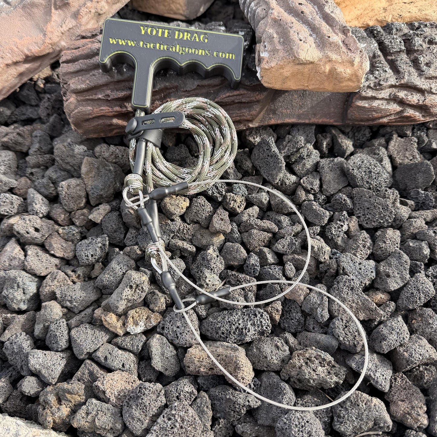 Predator Drag Pro - Dual-Pull Game Hauler – Ergonomic Coyote & Varmint Drag